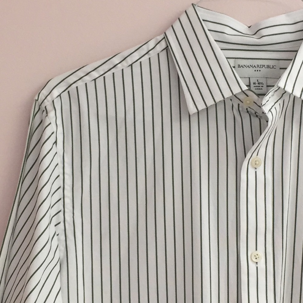 Banana Republic Men’s Button Down Shirt Large